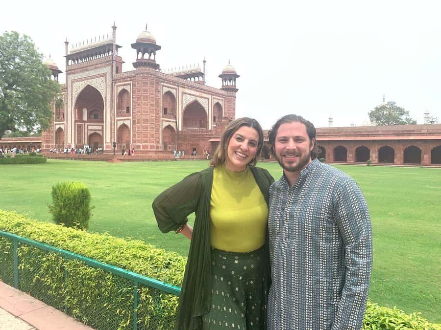 From Delhi: Private Taj Mahal, Agra Fort & Baby Taj Day Tour - Agra Fort in 60–70 minutes: palaces inside a fortress with Taj views