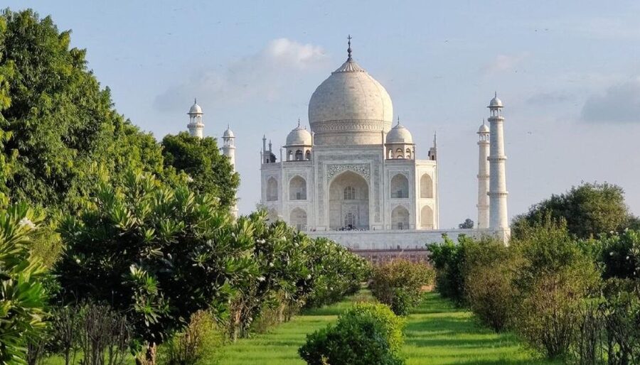 From Delhi: Taj Mahal & Agra Heritage Day Trip By Car - Who should book this, and who should skip it