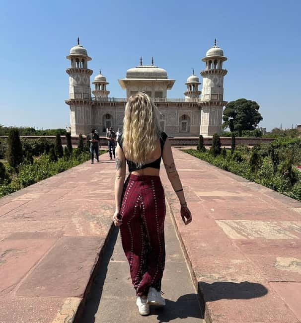 From Delhi: Taj Mahal & Agra With Fatehpur Sikri Day Tour - Value Check for $21: What You Really Get