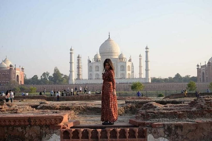 From Delhi: Taj Mahal & Agra With Fatehpur Sikri Day Tour - Logistics You Should Not Ignore: Friday Closures, Tickets, Security