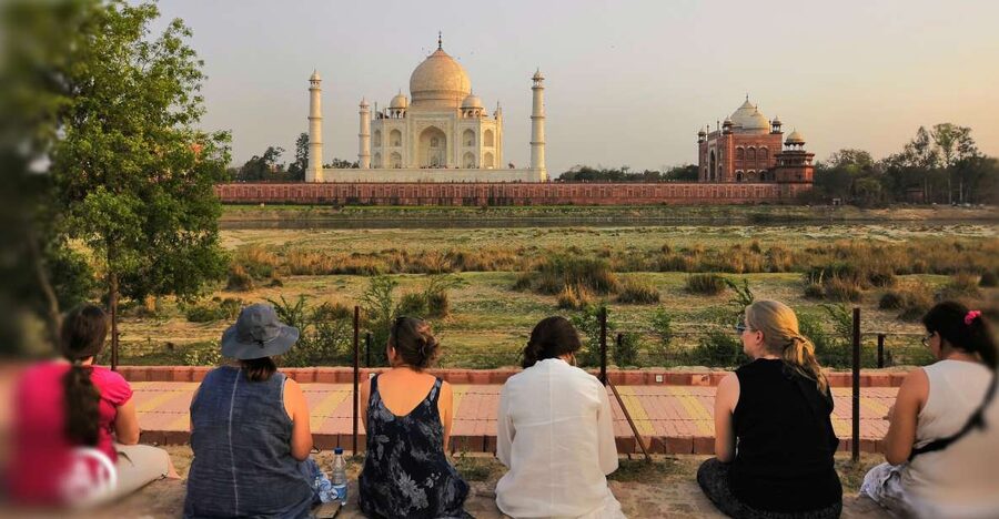 From Delhi : Taj Mahal and Agra Fort Tour By Private Car - Agra Fort in one focused hour: red sandstone and Mughal-era rooms