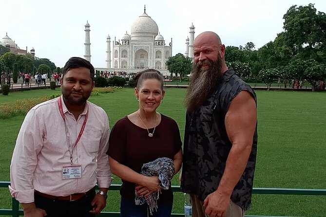 From Delhi Taj Mahal and Agra Tour by Car - Getting From Delhi to Agra: Yamuna Expressway Comfort
