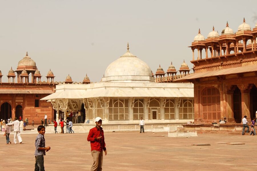 From Delhi: Taj Mahal Sunrise, Agra Fort & Baby Taj Day Tour - Price and Value: What $4.39 Per Person Really Buys