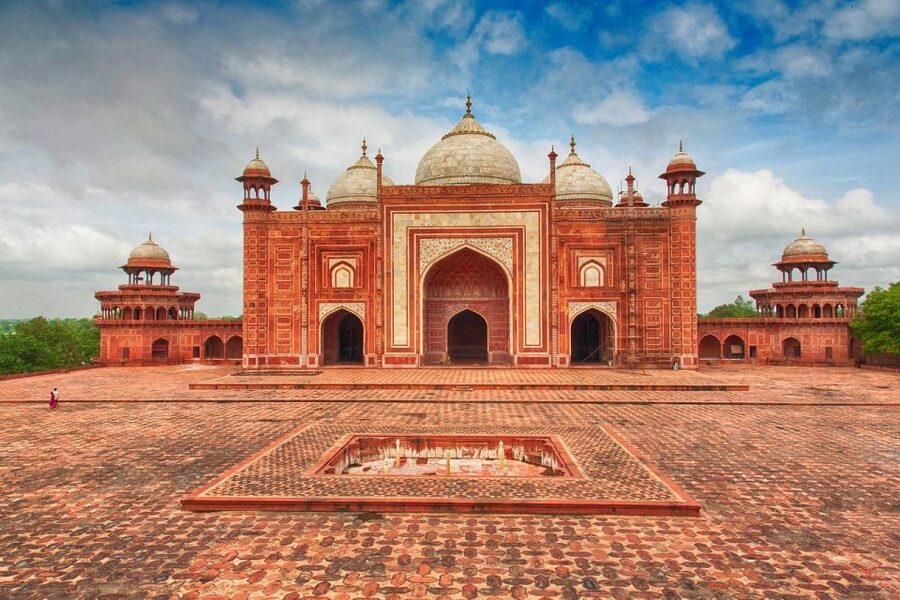 From Delhi: Taj Mahal Sunrise & Agra Fort Guided Day Trip - Why the Taj Mahal Sunrise Tour Works Better Than a Daytime Rush