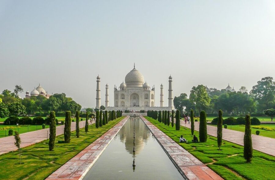 From Delhi: Taj Mahal Sunrise & Agra Fort Guided Day Trip - Picking Your Right Option: Guide-Only, Car, or All-Inclusive