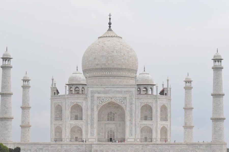 From Delhi: Taj Mahal Sunrise & Agra Fort Guided Day Trip - Agra Fort in One Hour: Mughal Power and the Best Taj Views