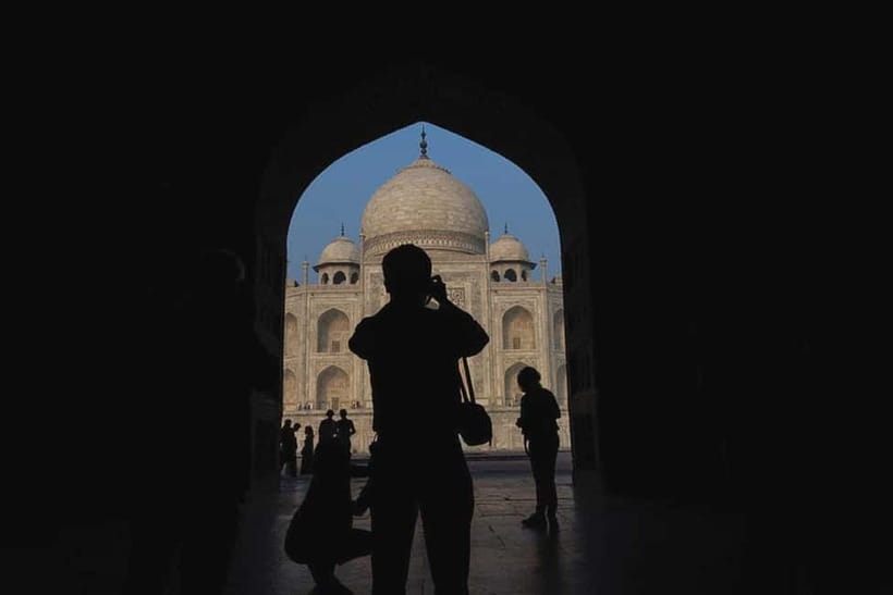 From Delhi: Taj Mahal Tour with Professional Photographer - Taj Mahal with priority tickets and a photography-first rhythm