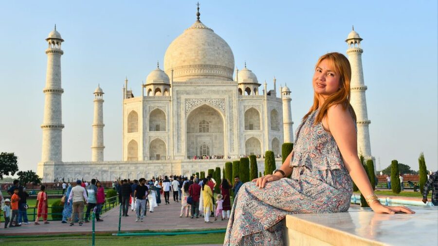 From Jaipur: Taj Mahal Guided and Agra Tour By Car - Taj Mahal with a licensed guide and fewer ticket hassles