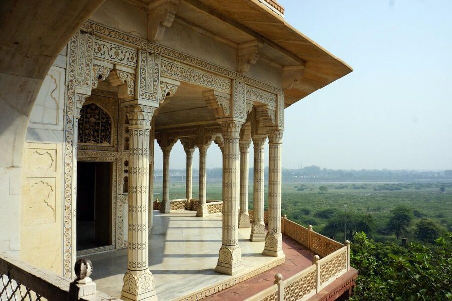 From Jaipur: Taj Mahal Sunrise Tour with Delhi Drop-Off - Price and value: how $2.57 per person can be misleading