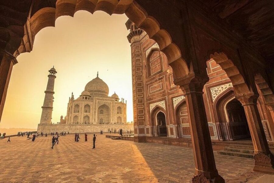 Guided Sunset Tour Of Taj Mahal with Skip-The-Line Entry - Two hours at the Taj Mahal with a live guide who explains what you’re seeing