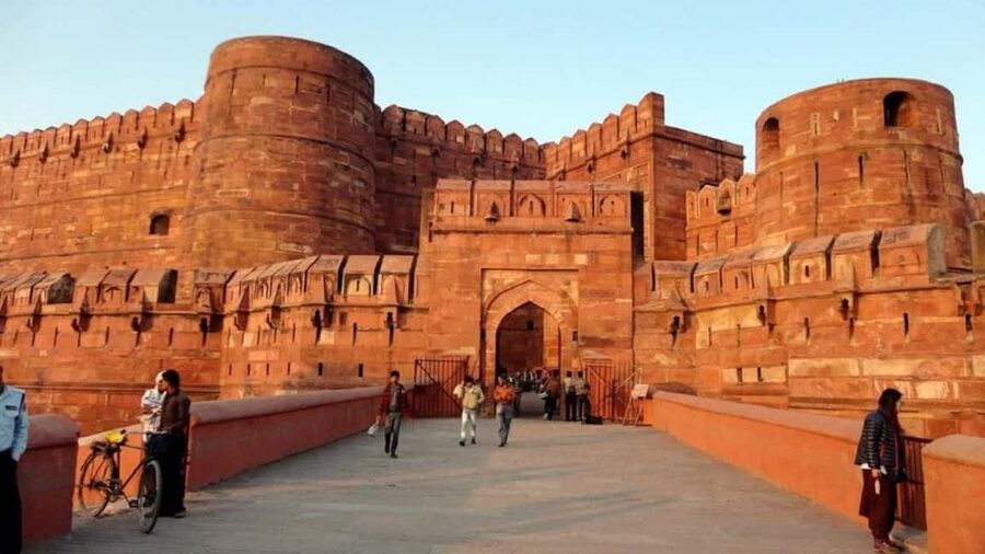 Gurgaon: Private Taj Mahal Day Tour from Gurgaon/Gurugram - Shopping in Agra: Marble Inlay, Leather, and Carpets