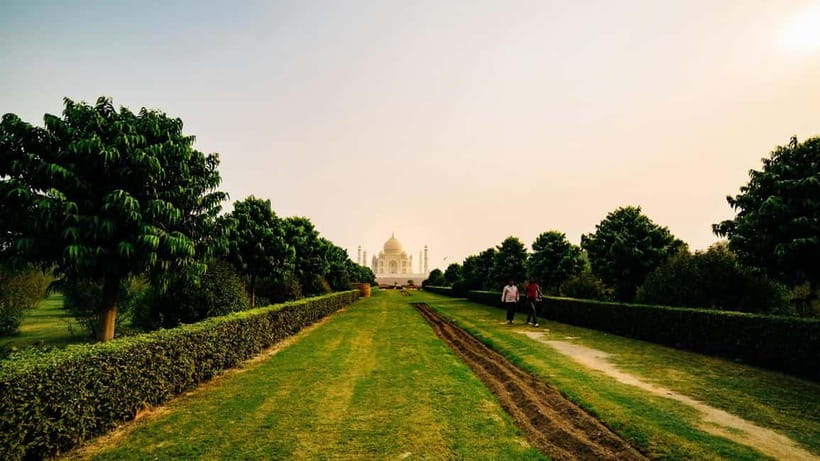 Mumbai to Agra Taj Mahal Tour: Same-Day or Multi-Day - Mehtab Bagh: adding a second perspective without making the day heavier