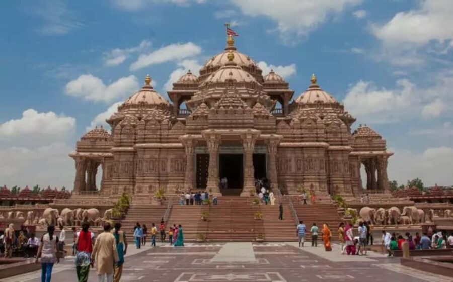 New Delhi: Akshardham Temple Tour with Water and Light Show - Price and Value: What $23 Gets You (and What It Doesn’t)