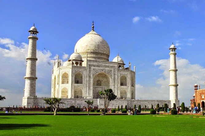 Private Agra Local Sightseeing Tour - Agra Fort: the Mughal power story in an hour