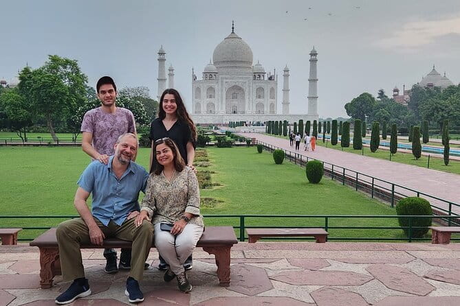 Private Agra Tour to TajMahal from Delhi by Car - The small comforts that keep a long day from feeling miserable