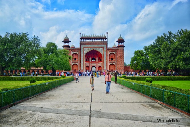 Private Exclusive Taj Mahal & Agra Fort City Tour - Communication and on-the-ground support (what stood out)
