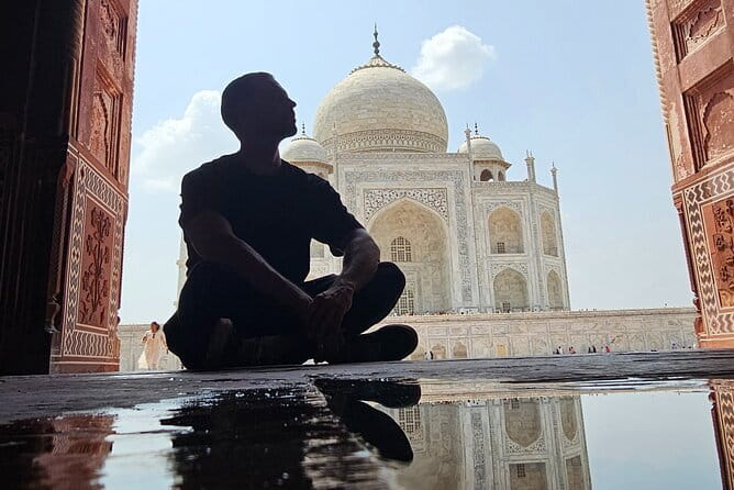 Private Guided Taj Mahal Same-Day/ Sunrise Tour from Delhi by Car - Red Fort (Agra Fort): The Mughal Power Stop You Get to Finish