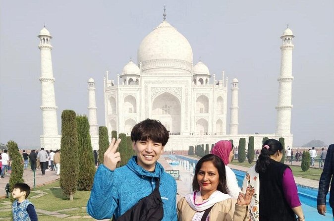 Private Taj Mahal and Agra Fort Tour from Agra City - Guide Quality Makes This Tour Feel Easy