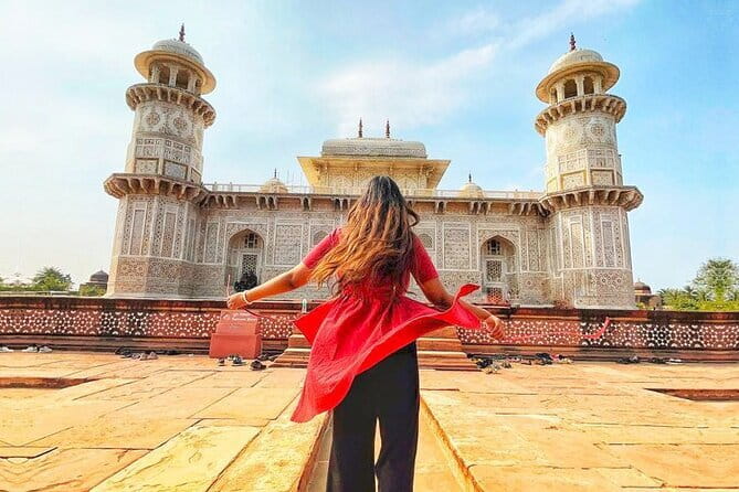 Private Tour of Agra's Most Instagrammable and Photogenic Spots - Taj Mahal: Timing Is the Whole Game