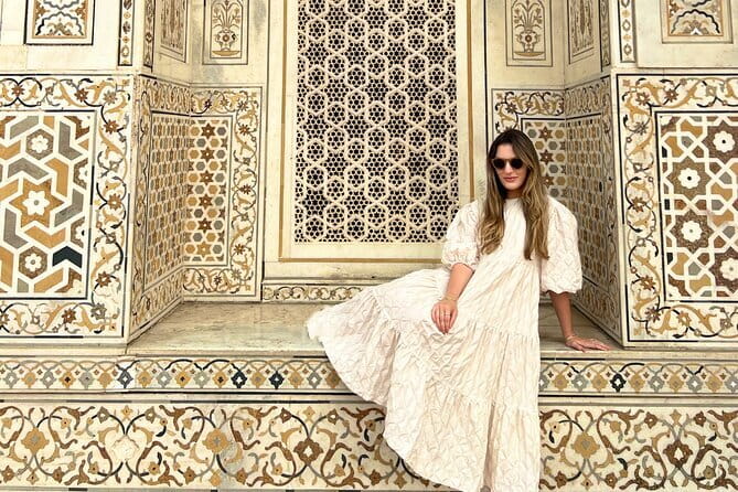 Private Transfer Agra to Delhi - Door-to-Door pickup in Agra (not a “meet us somewhere” thing)