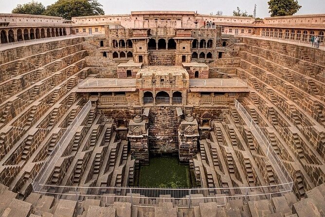 Private Transfer Agra To Jaipur Via Fatehpur Sikri & Chand Baori, Step Well - Agra-to-Jaipur transfer with built-in sightseeing that actually earns its time