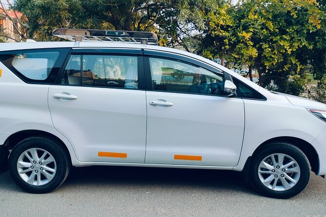 Private transfer from Agra to Varanasi by Car - Key highlights at a glance