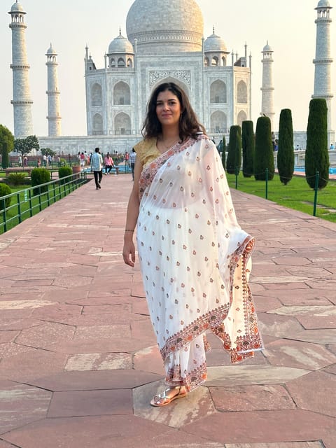Rent a sari or kurta pajama for Taj Mahal visit & picture - A realistic sense of pace (and how to enjoy it anyway)