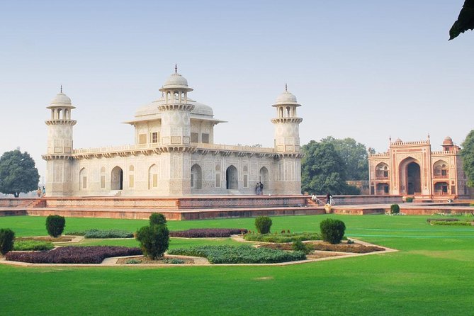 Same Day Taj Mahal & Agra Fort Tour with Skip The Line Tickets - The red-stone ghost town stop: where the Mughal story keeps expanding