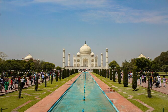 Skip-the-Line Guided Taj Mahal & Agra Fort Tour with Add-ons - Getting from hotel to gate: private pickup and car comfort