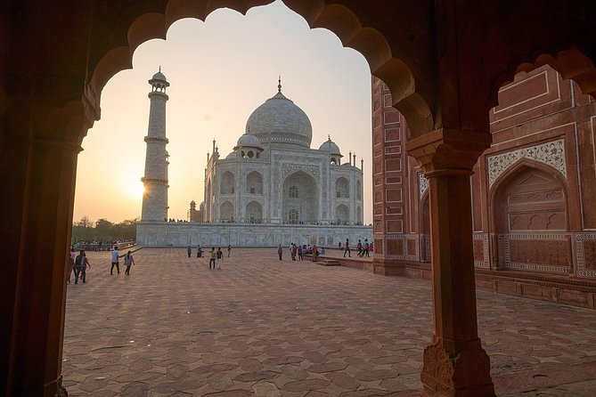 Skip the line "Taj Mahal" & "Agra Fort" Tickets with live Tour Guide. - VIP add-ons: what you actually get (and what you don’t)