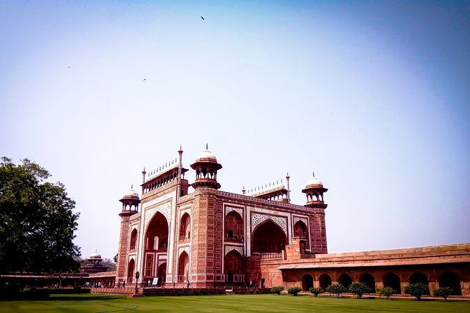 Skip the line "Taj Mahal" & "Agra Fort" Tickets with live Tour Guide. - Who this tour suits best