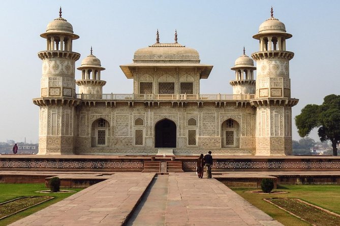 Sunrise at the Taj Mahal & Agra Fort Private Experience - Agra Fort After the Taj: A UNESCO Contrast
