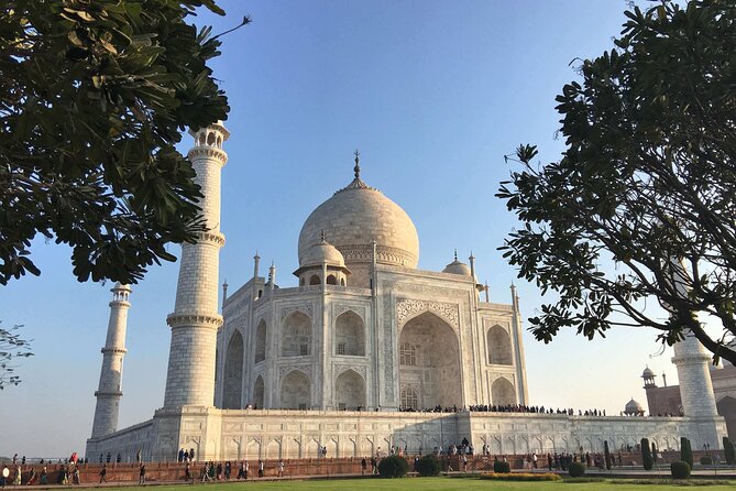 Taj Mahal, Agra Fort and Baby Taj Day Trip from Agra by Car - The lunch break that keeps the day from collapsing