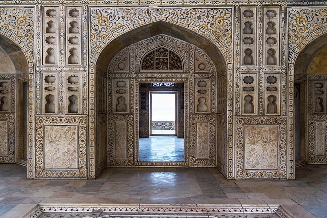 Taj Mahal, Agra Fort and Baby Taj Day Trip from Agra by Car - The shopping stop question: how to handle it confidently