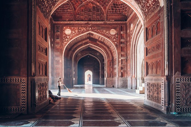 Taj Mahal, Agra Fort, Baby Taj & Mehtab Bagh Private City Tour - Taj Mahal with a guide who makes the stories click