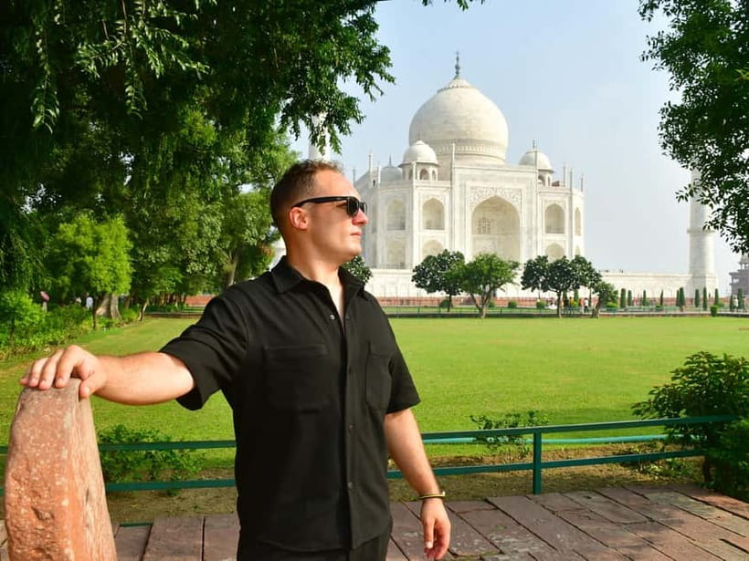 Taj Mahal & Agra Fort Private Tour with Lunch & Pickup - Entering the Taj Mahal with skip-the-line tickets and a guide who explains the marble