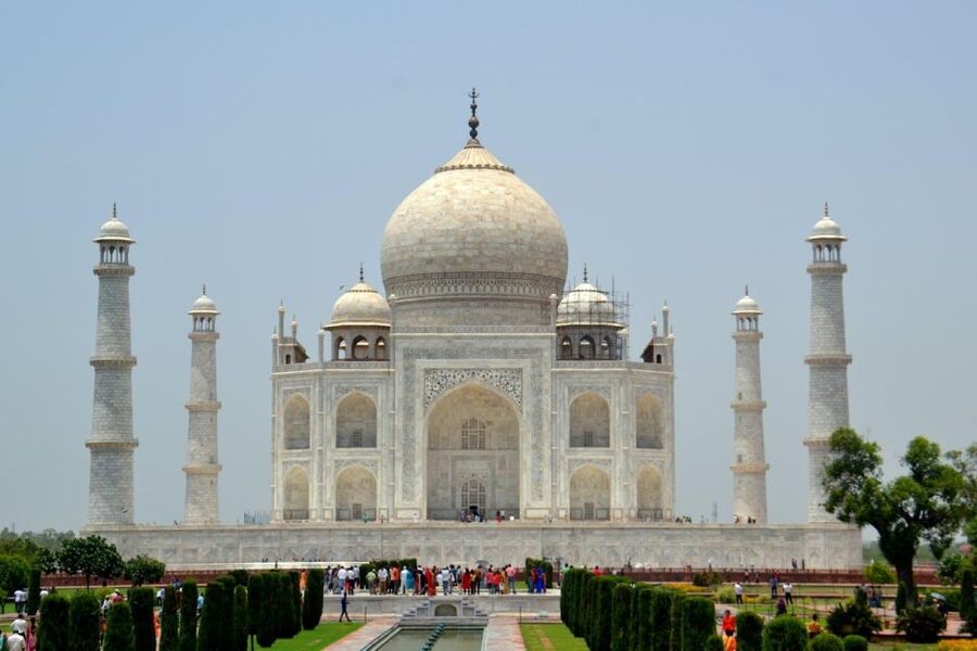 Taj Mahal & Agra Fort Private Tour with Lunch & Pickup - Sunrise vs daytime: how to choose the timing that fits your style