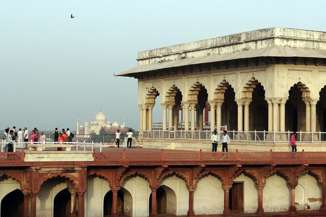 Taj Mahal And Agra Fort Skip - The - Line Tickets & Guide - Agra Fort: 94 acres, red walls, and one focused hour