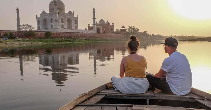 Taj Mahal Back View Yamuna Boat Ride Tour - Viewing the Taj Mahal From Behind: What to Look For