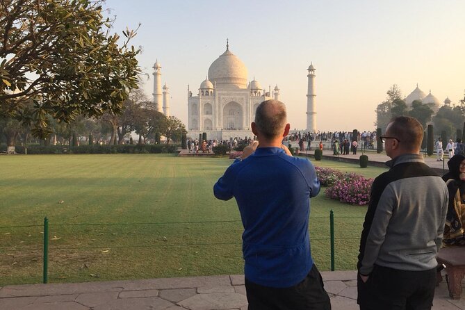 Taj Mahal Day Tour - What This Tour Feels Like on the Ground