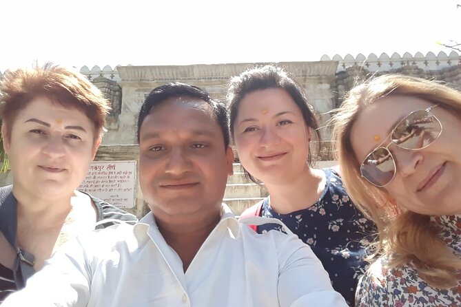 Taj Mahal entry tickets - Skip the line with Licensed Tour Guide - Skip-the-line Taj Mahal: why pre-booking is worth it