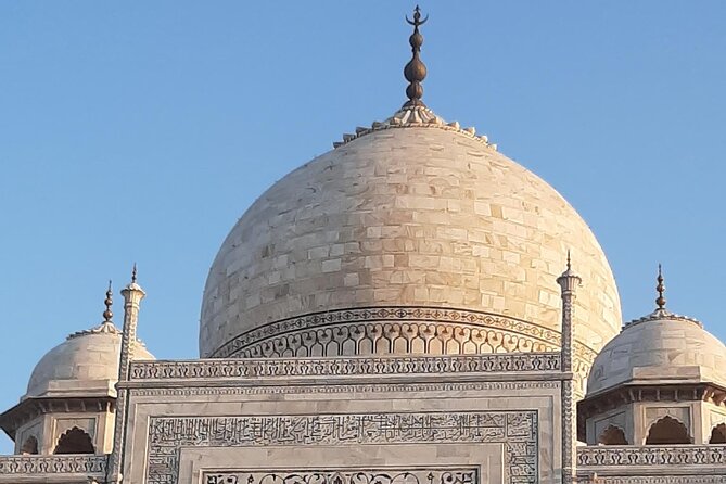 Taj mahal Private Tour with Entry Ticket and Guide - Gardens and nearby Agra Fort: adding the bonus without overstuffing