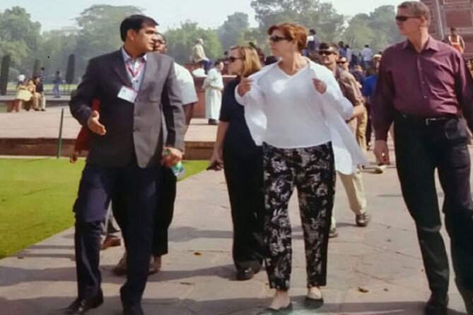 Taj Mahal Skip-The-Line Entry Tickets with Guided Tour - What You Actually Get for the $30 Price