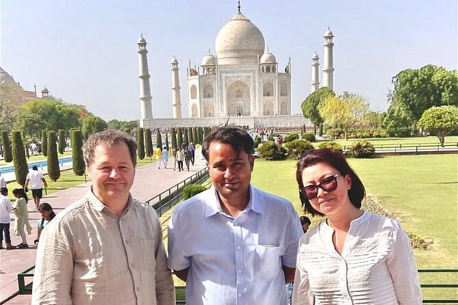 Taj Mahal Sunrise Tour & Full day Agra With Local Guide - Hotel or train-station pickup in an air-conditioned car