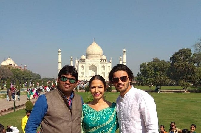 Taj Mahal Sunrise Tour With Agra Fort and Fatehpur Sikri - What you really pay $80 for: value check with inclusions and exclusions