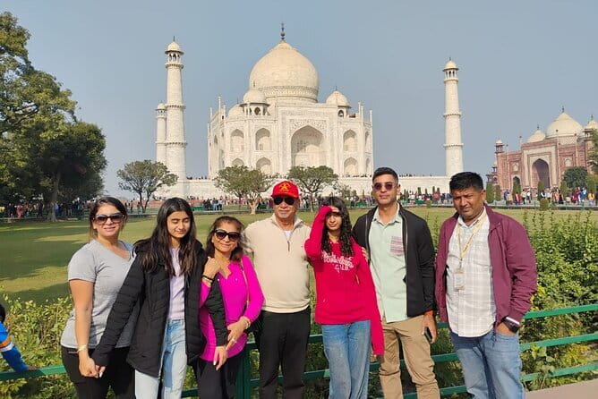 Taj Mahal visits with Licensed Guide with Entry Assistance - Meeting point reality: you’ll start at the Taj Mahal area