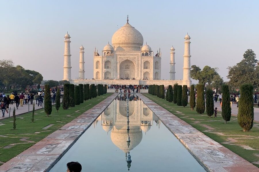 Tajmahal With Mausoleum Skip The Line Ticket With Guide - How the Day Flows: Ticket Delivery, Pickup, and Drop-Off