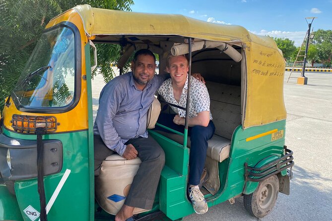 Tuk Tuk Tour of Taj Mahal With Experienced Driver - Agra Fort: what you’ll see in a 2-hour Mughal stop